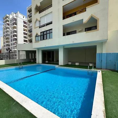 Апартаменты Stunning One Bedroom In The Heart Of Da Rocha