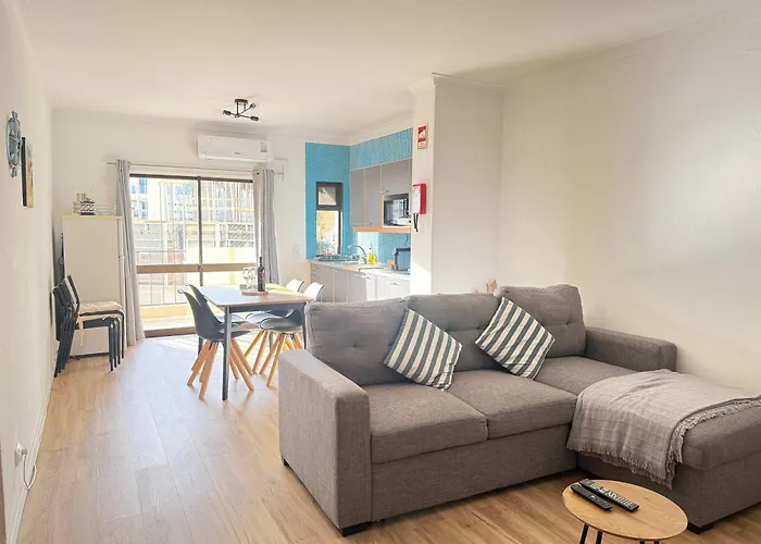 Stunning One Bedroom In The Heart Of Da Rocha アパート ポルティマン